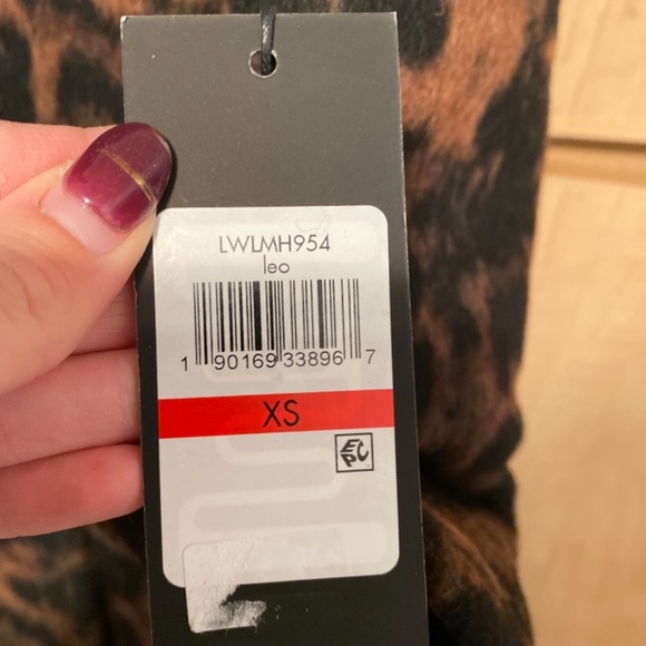 Karl Lagerfeld leopard print wool blend coat with satin lining - Picture 2 of 4